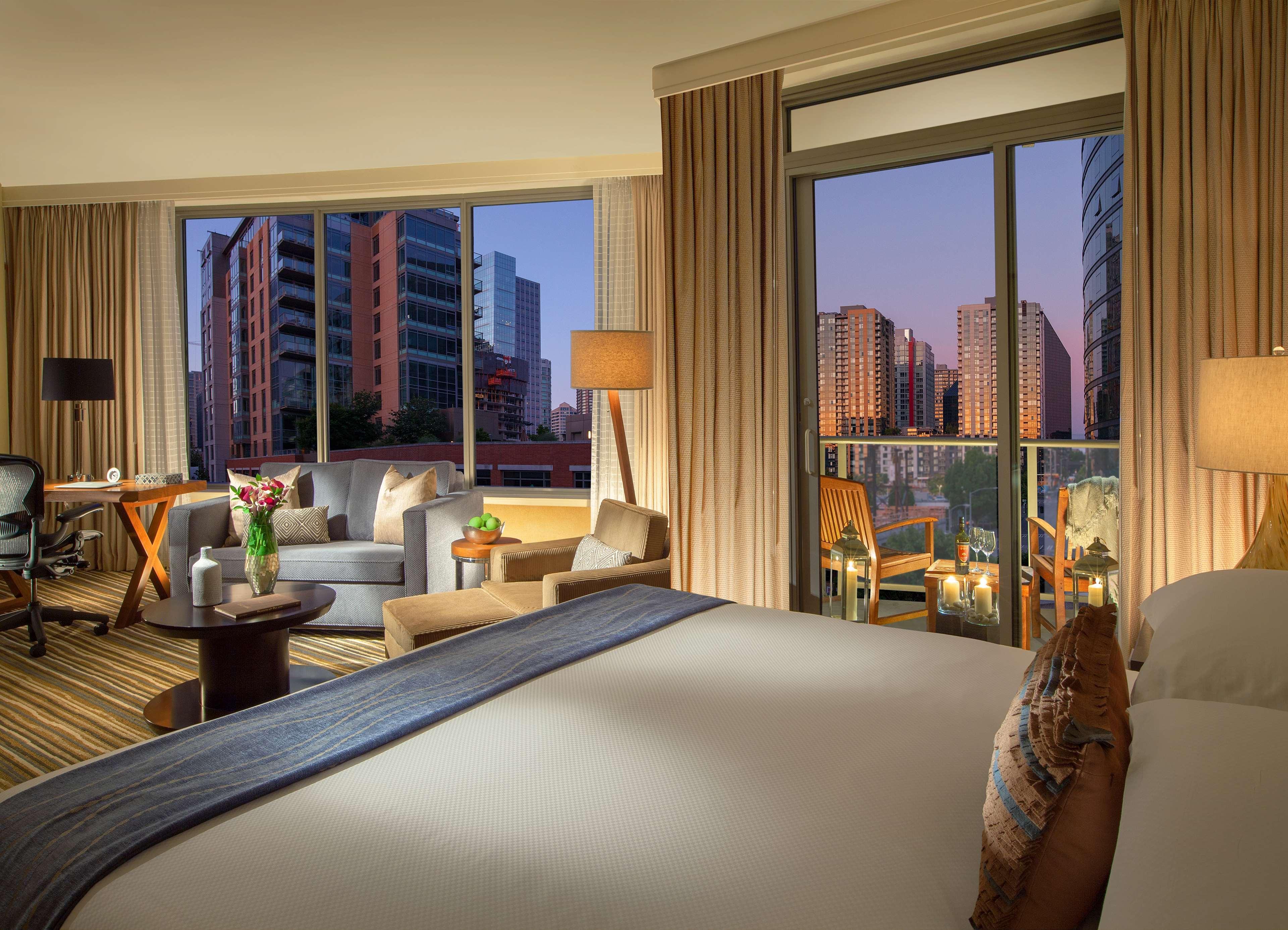 ホテル パン パシフィック シアトル エクステリア 写真 A suite at the Mandarin Oriental, Dubai